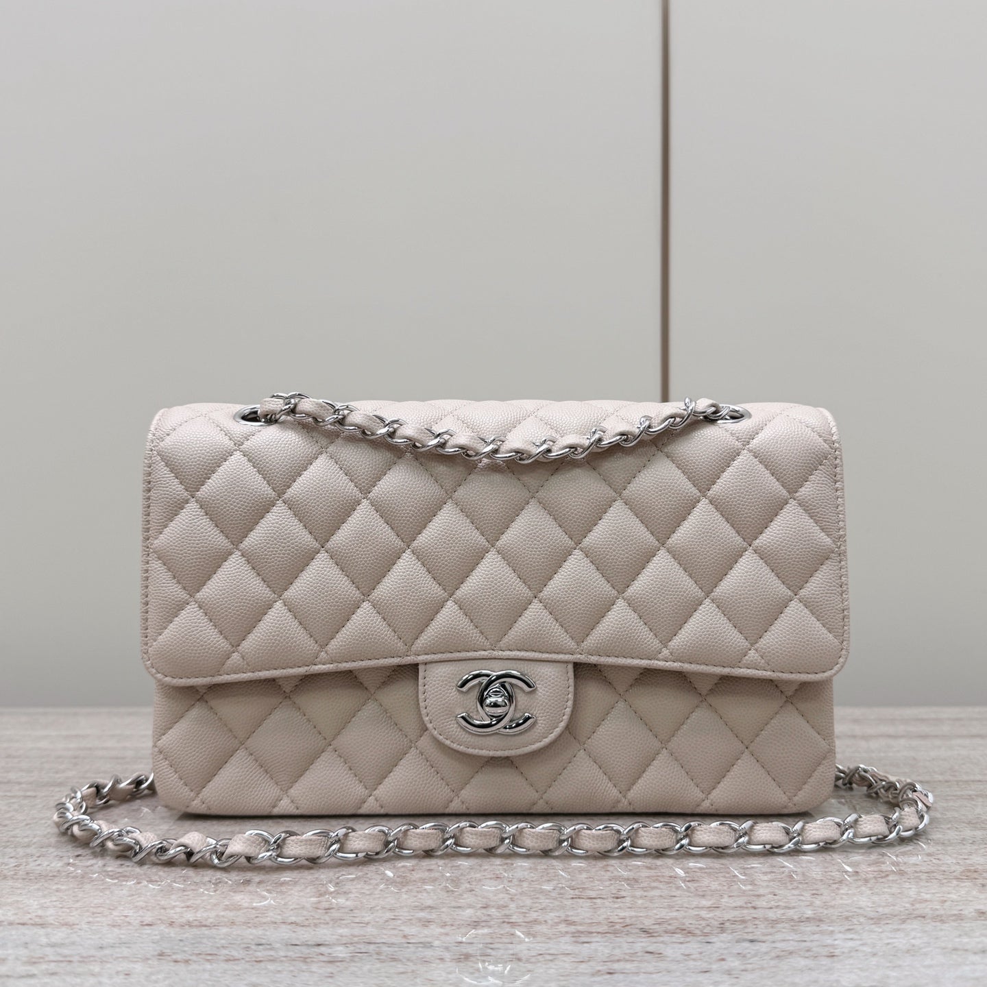Ivory Caviar Leather Medium Flap Bag - Level X
