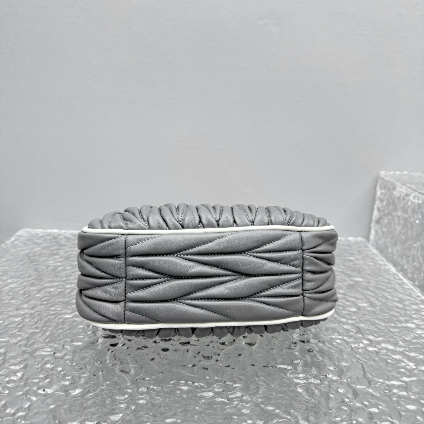 Grey Leather Wander Bag - Level 5