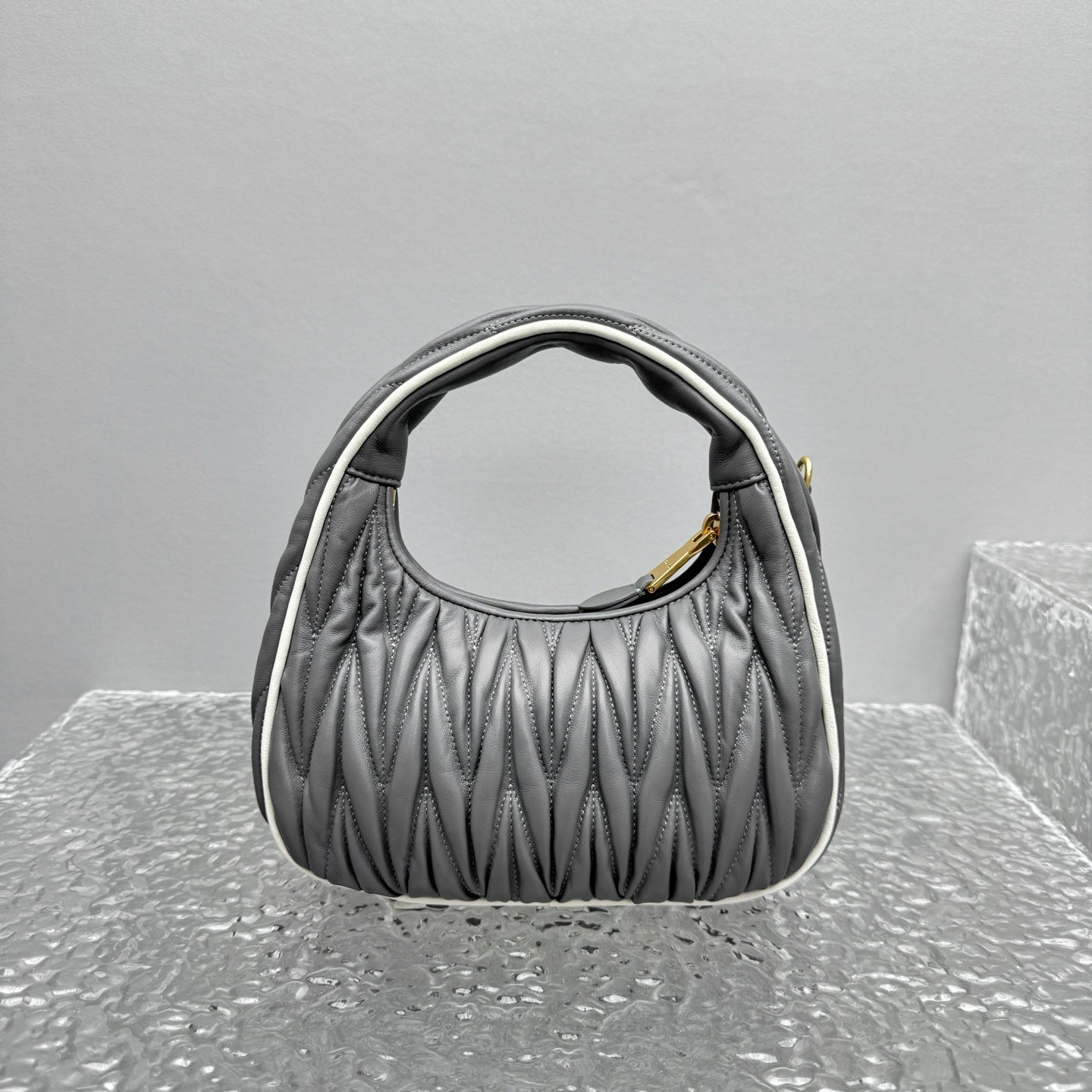 Grey Leather Wander Bag - Level 5