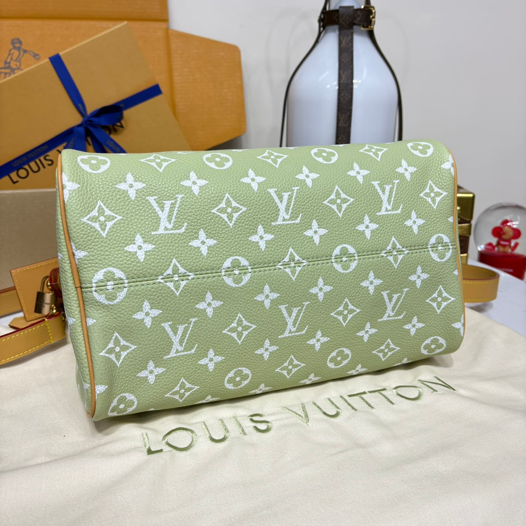 P9 Speedy 30 Bandouliere Light Green Leather - Level 5