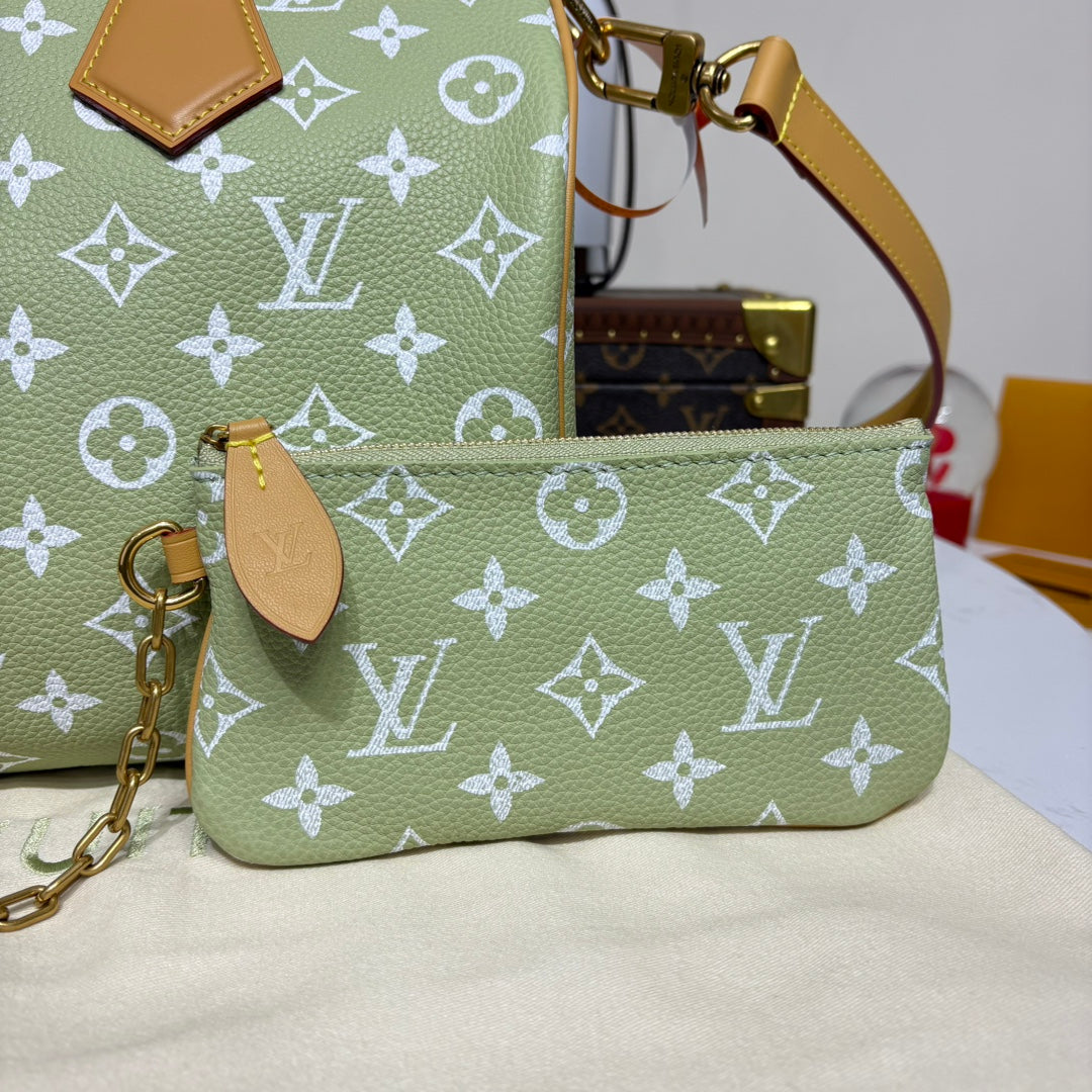 P9 Speedy 30 Bandouliere Light Green Leather - Level 5