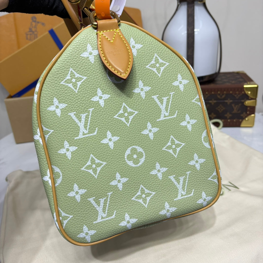 P9 Speedy 30 Bandouliere Light Green Leather - Level 5