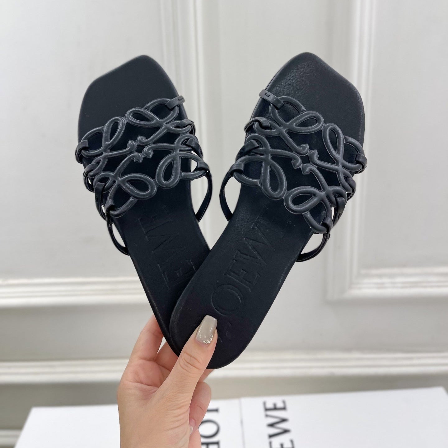 Black Petal Anagram Slides
