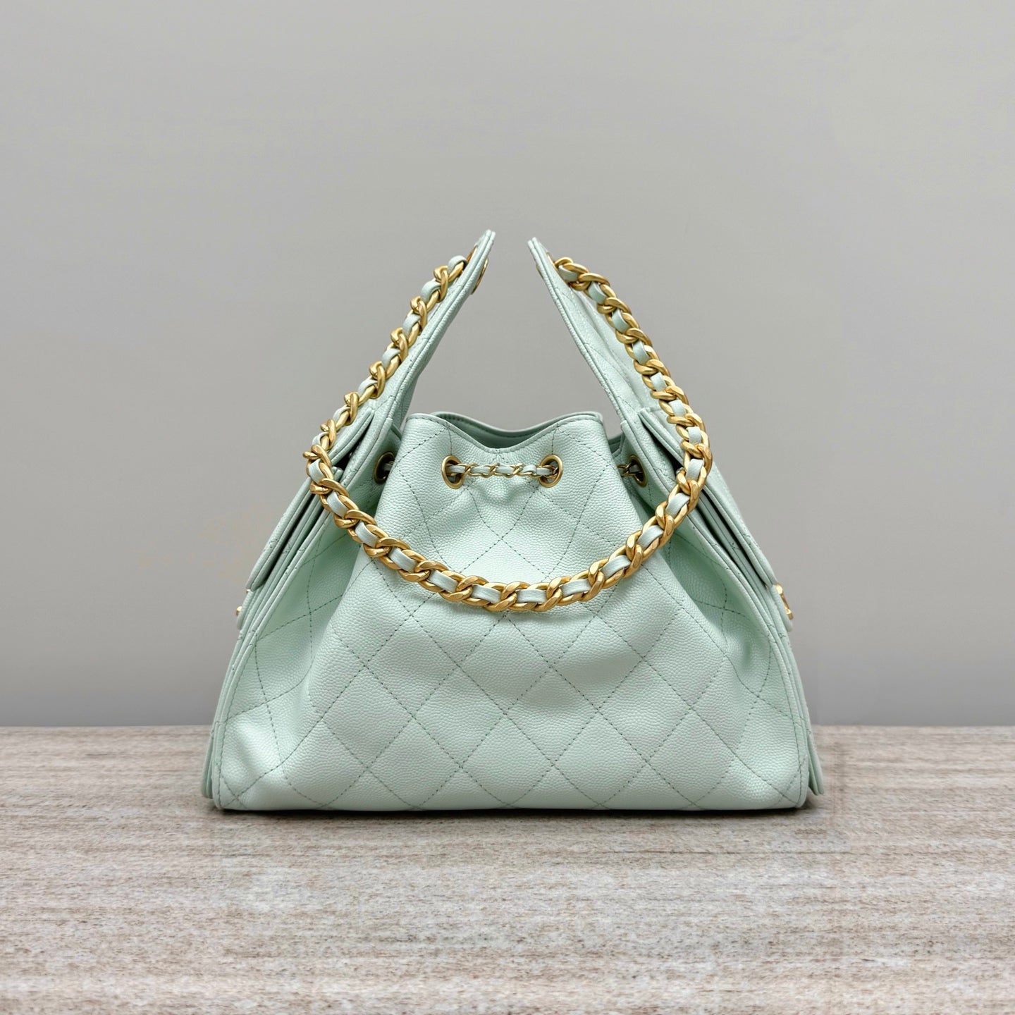 25 Hobo Bag Mint Green Caviar Leather - Level X
