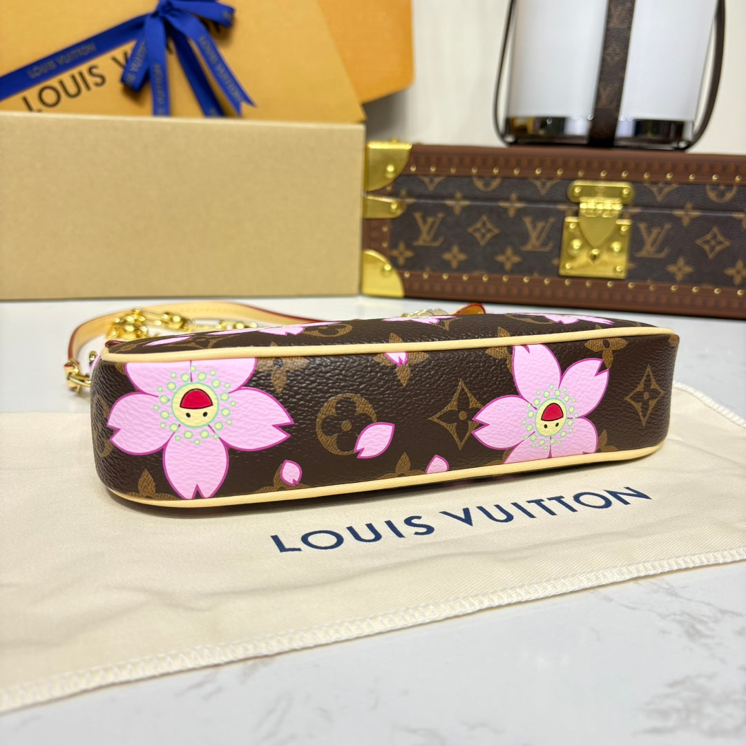Cherry Blossom Murakami Pochette Accessoires - Level 5