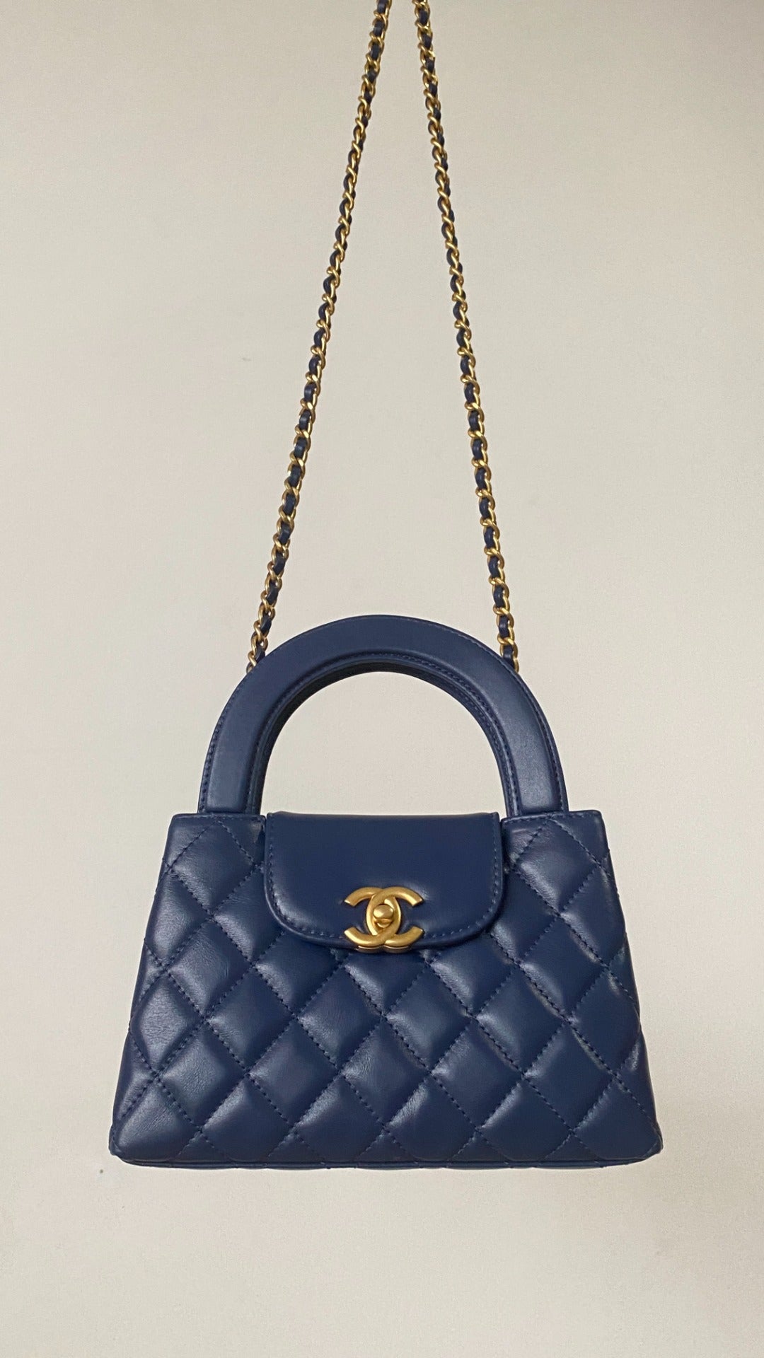 Kelly Bag Navy Blue Lambskin Leather - Level 5