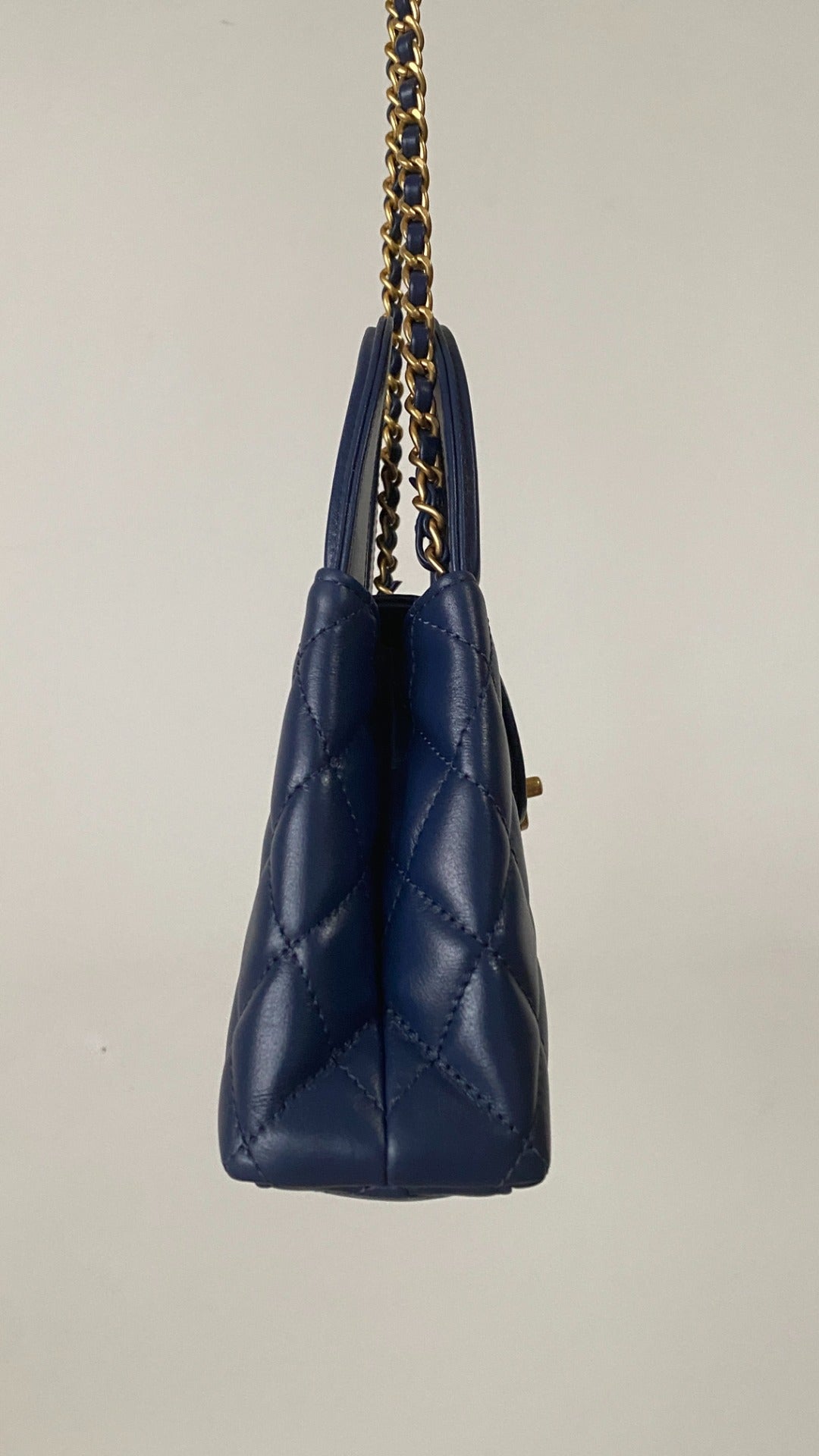 Kelly Bag Navy Blue Lambskin Leather - Level 5