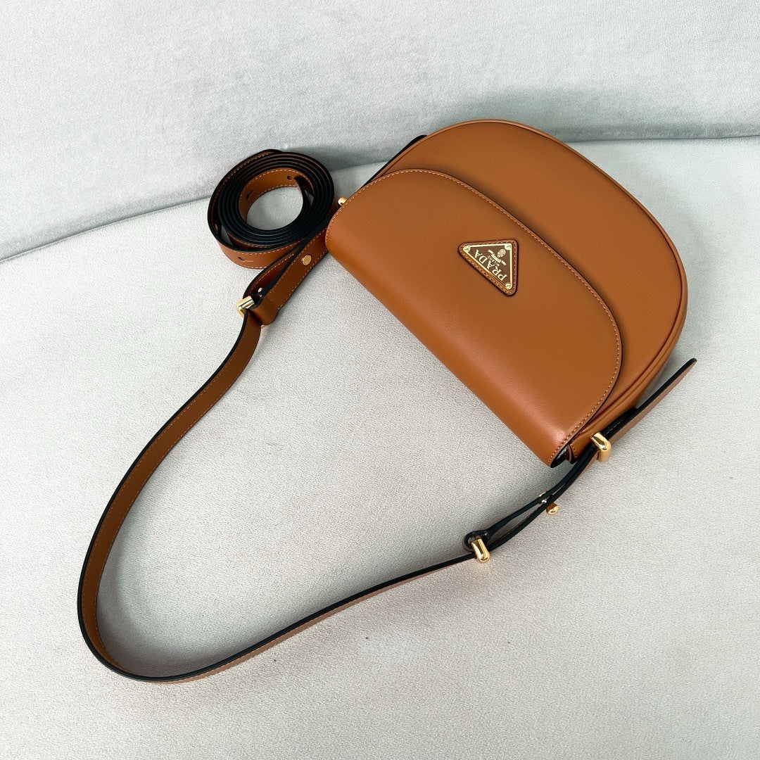 Brown Leather Arque Shoulder Bag - Level 5