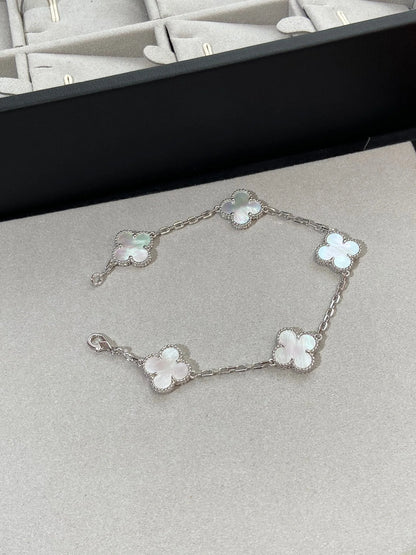 5-Clover Bracelet - White