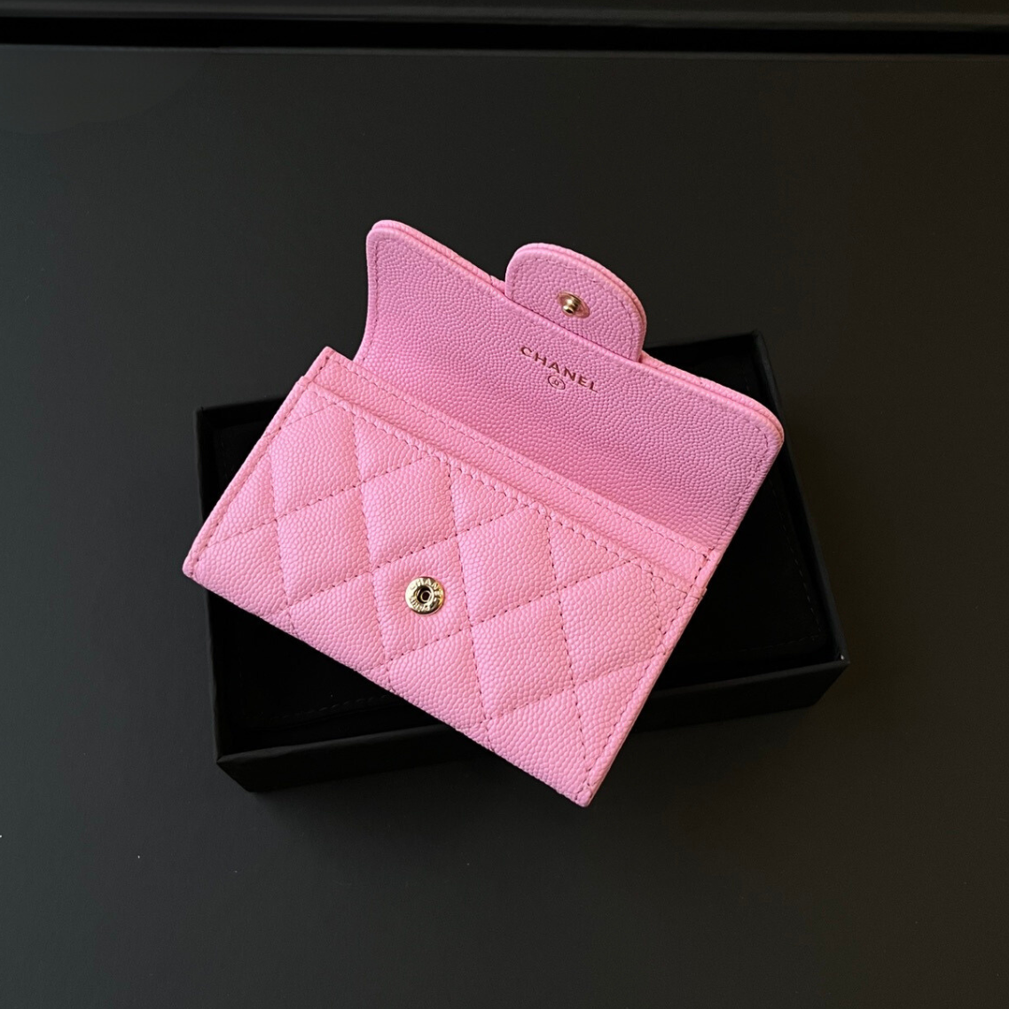 Flap Card Holder Pink Caviar Leather CNL - Level 5