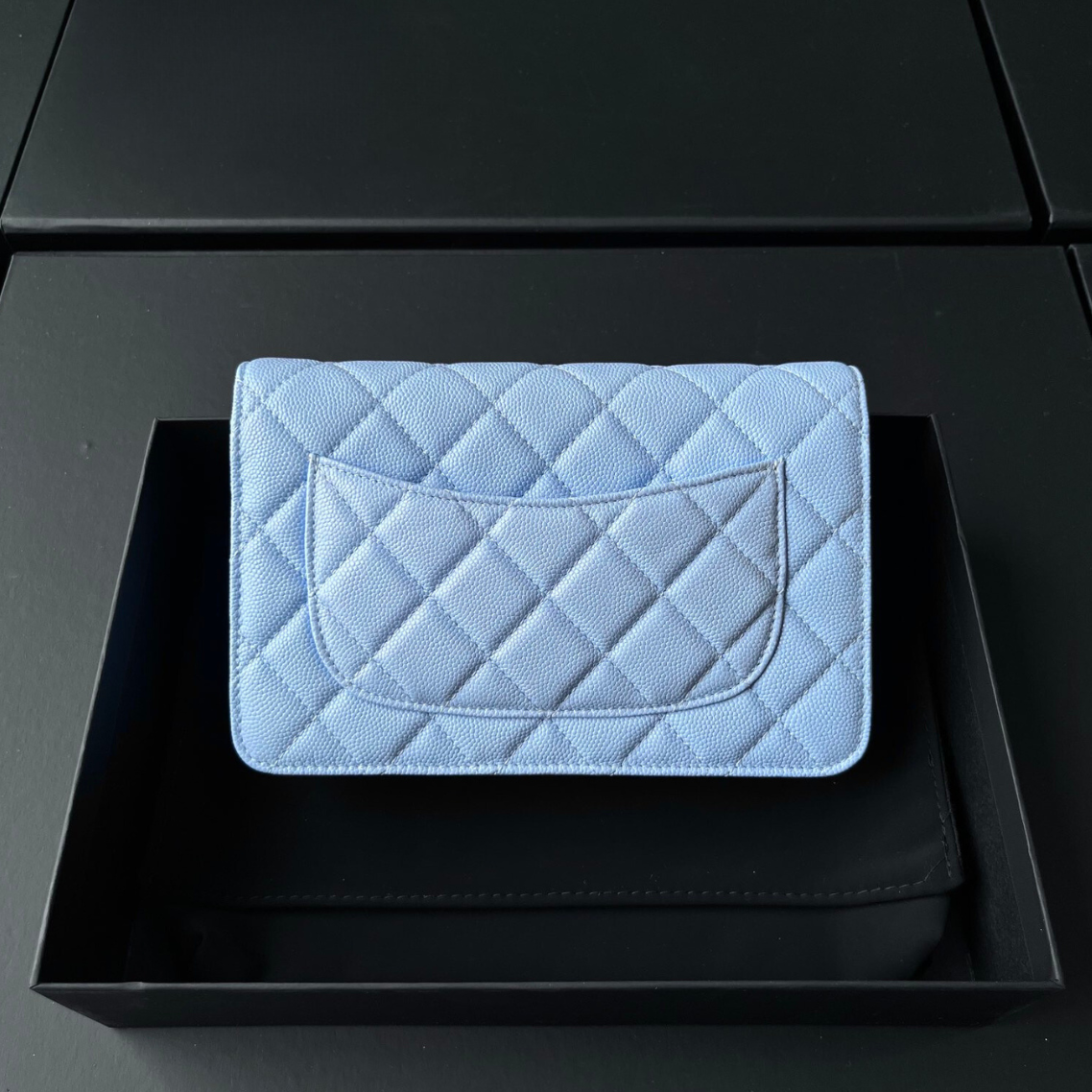 Wallet On Chain Light Blue Caviar Leather CNL - Level X