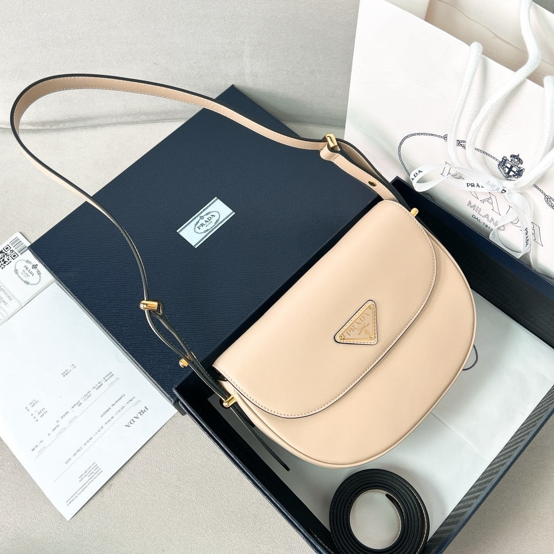Light Tan Leather Arque Shoulder Bag - Level 5