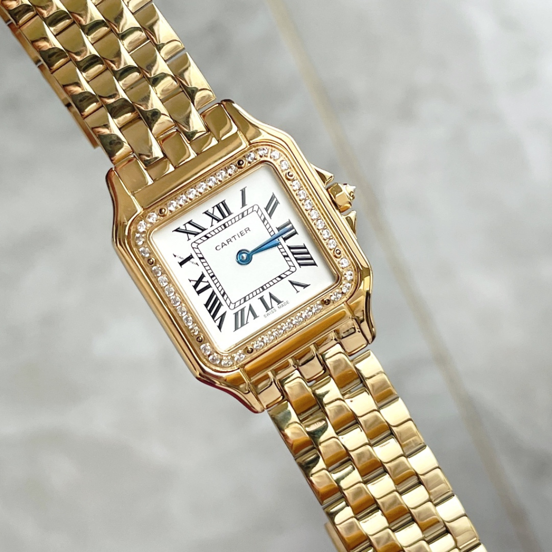 Panthere Ladies Steel Crystal Gold Watch CTR - Level 3