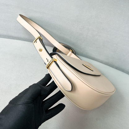 Light Tan Leather Arque Shoulder Bag - Level 5