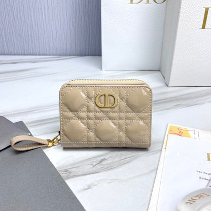 Beige Patent Leather Caro Wallet CDR - Level 5