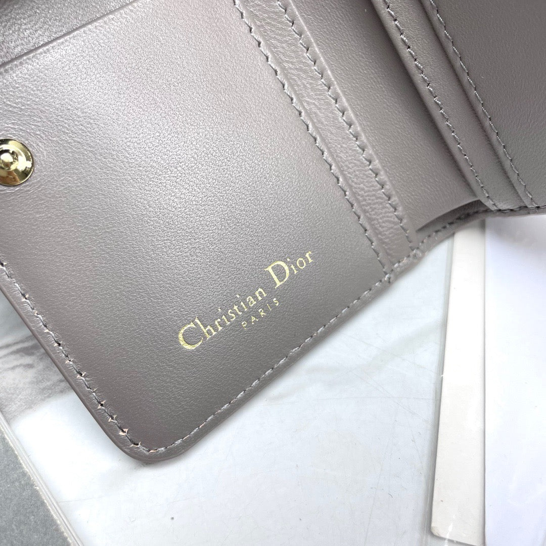 Grey Patent Leather Caro Wallet CDR - Level 5