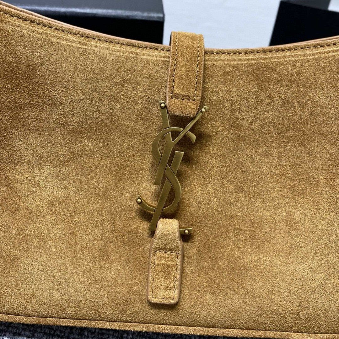 Suede Le 5 à 7 Hobo YLS - Level 5