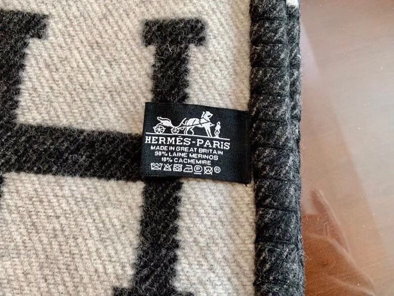 Black Avalon Throw Blanket - Level 5