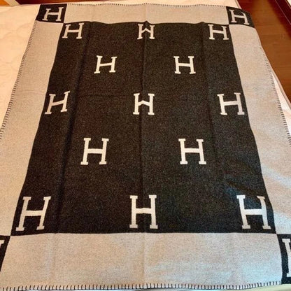 Black Avalon Throw Blanket - Level 5