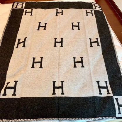 Black Avalon Throw Blanket - Level 5