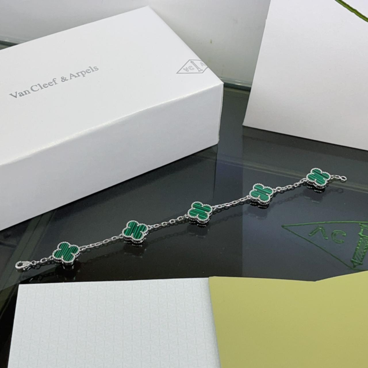 5-Clover Bracelet - Green