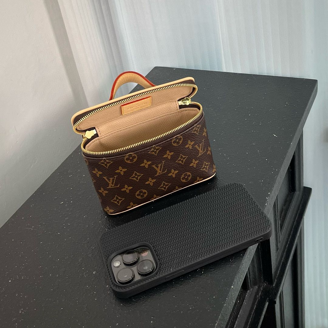 Brown Monogram Nice Beauty - Level 4