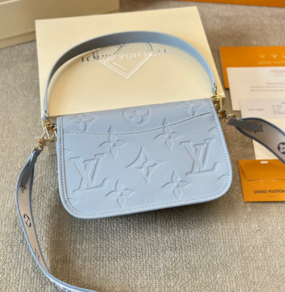 Diane Shoulder Bag Blue LOU - Level 3