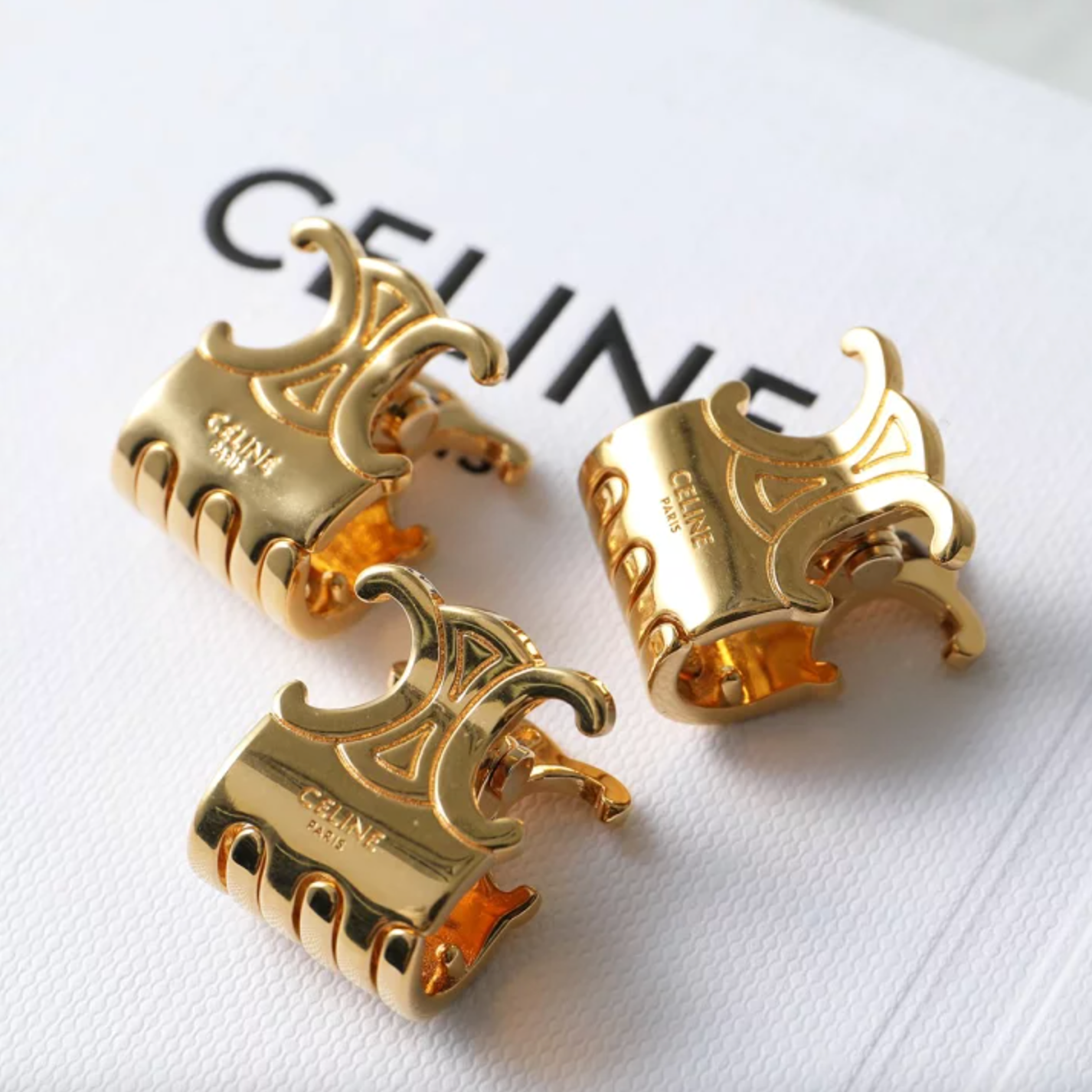Triomphe Gold Hair Claw Clips