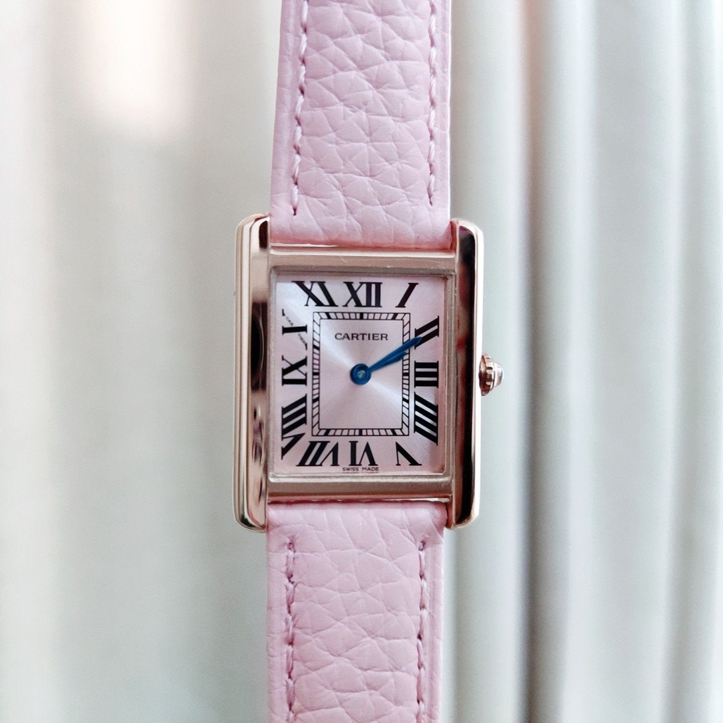 Tank Ladies Pink Leather Strap Watch 24mm CTR - Level 3