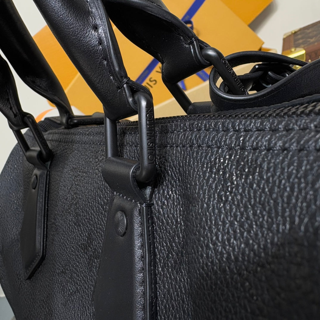 P9 Speedy 30 Bandouliere Ultra Black Leather - Level 5