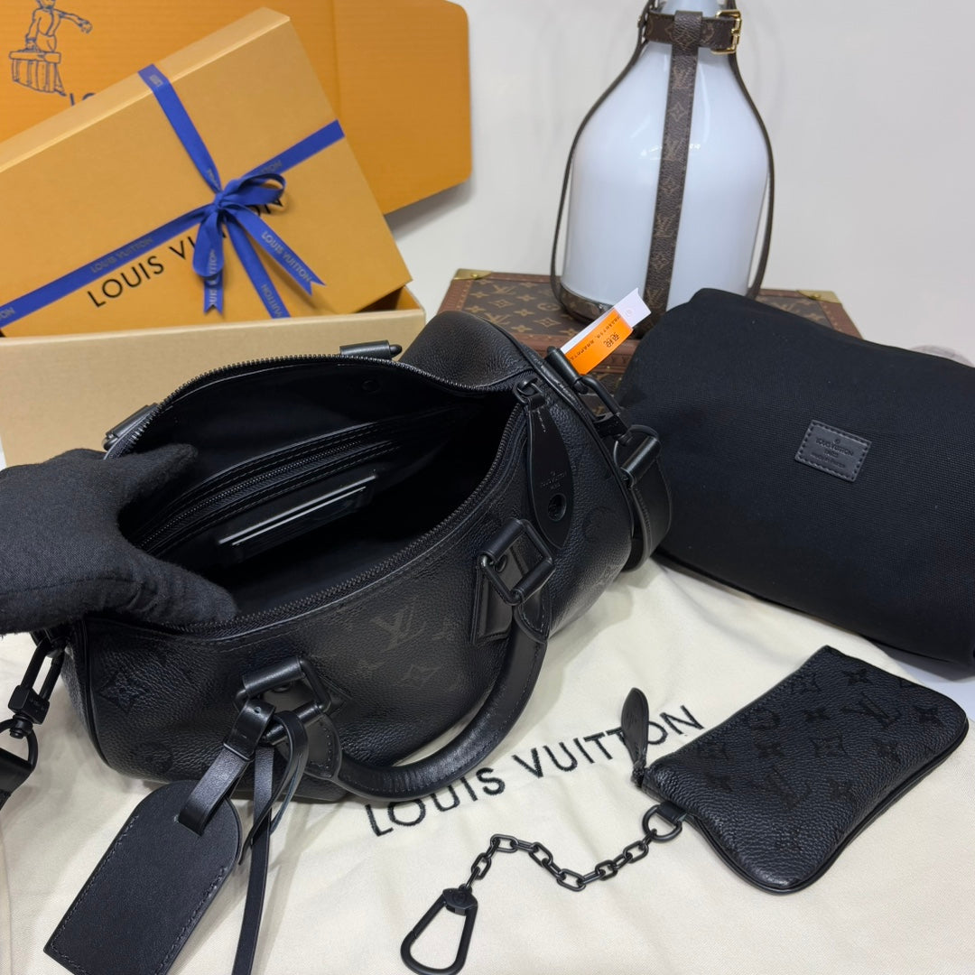 P9 Speedy 30 Bandouliere Ultra Black Leather - Level 5