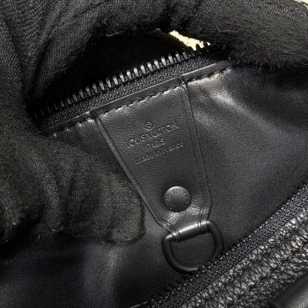 P9 Speedy 30 Bandouliere Ultra Black Leather - Level 5