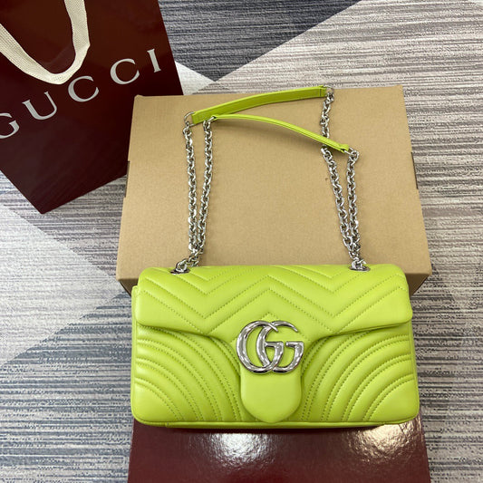 Medium Marmont Bag Bright Green Leather - Level 5