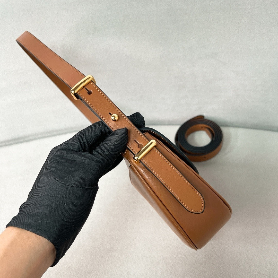 Brown Leather Arque Shoulder Bag - Level 5