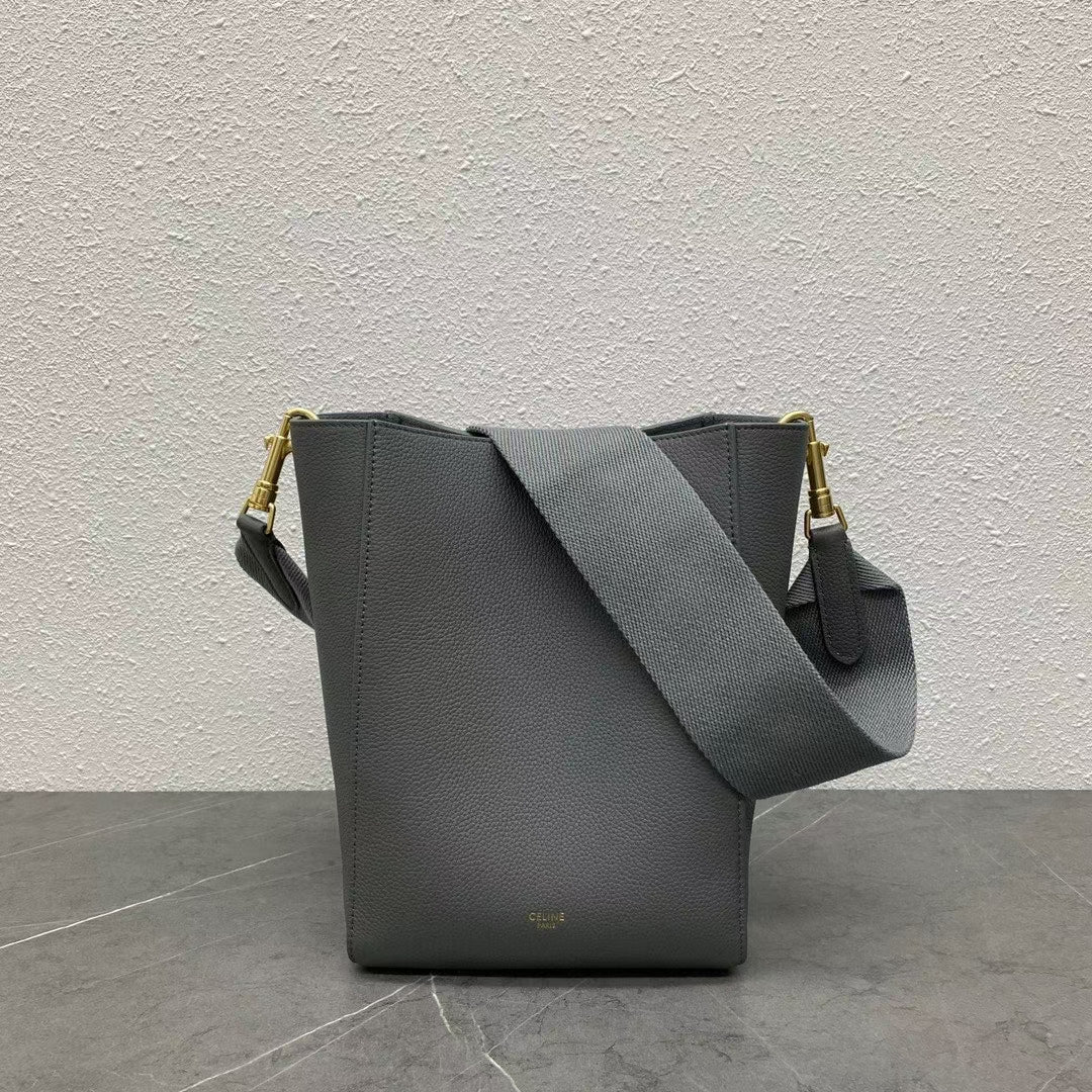 Sangle Small Bucket Bag Grey Leather CEL - Level 5