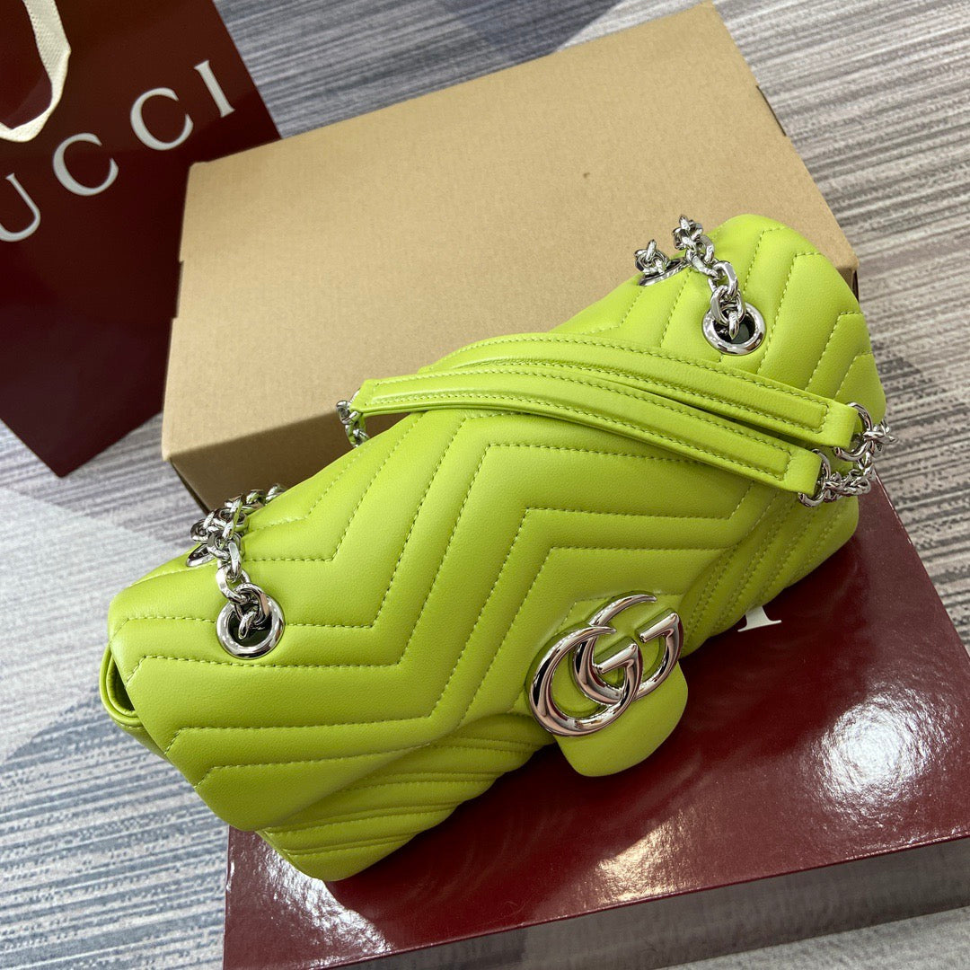 Medium Marmont Bag Bright Green Leather - Level 5