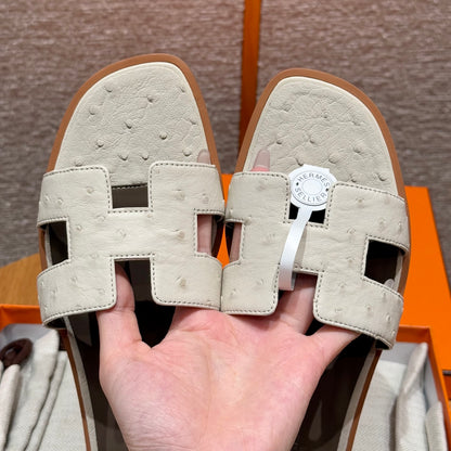 Wool White Ostrich Oran Sandals - Level X