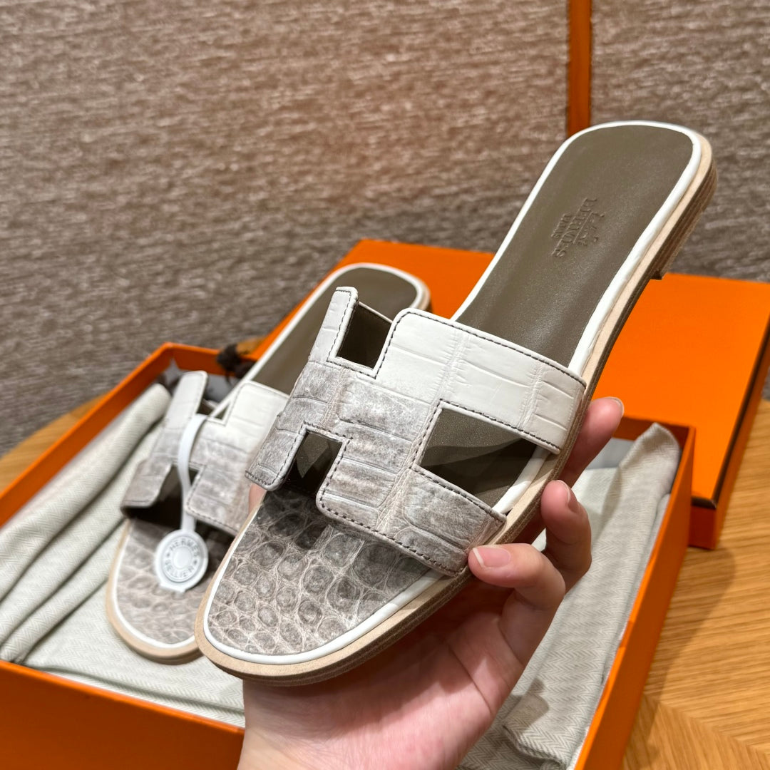 Himalayan Croc Oran Sandals - Level X
