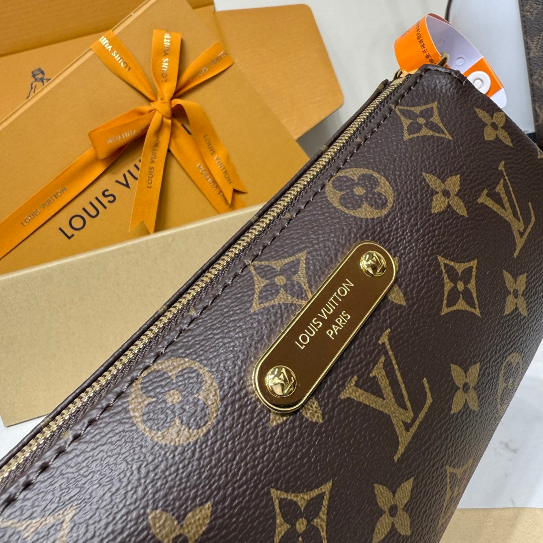 Eva Pochette Brown Mono - Level 5