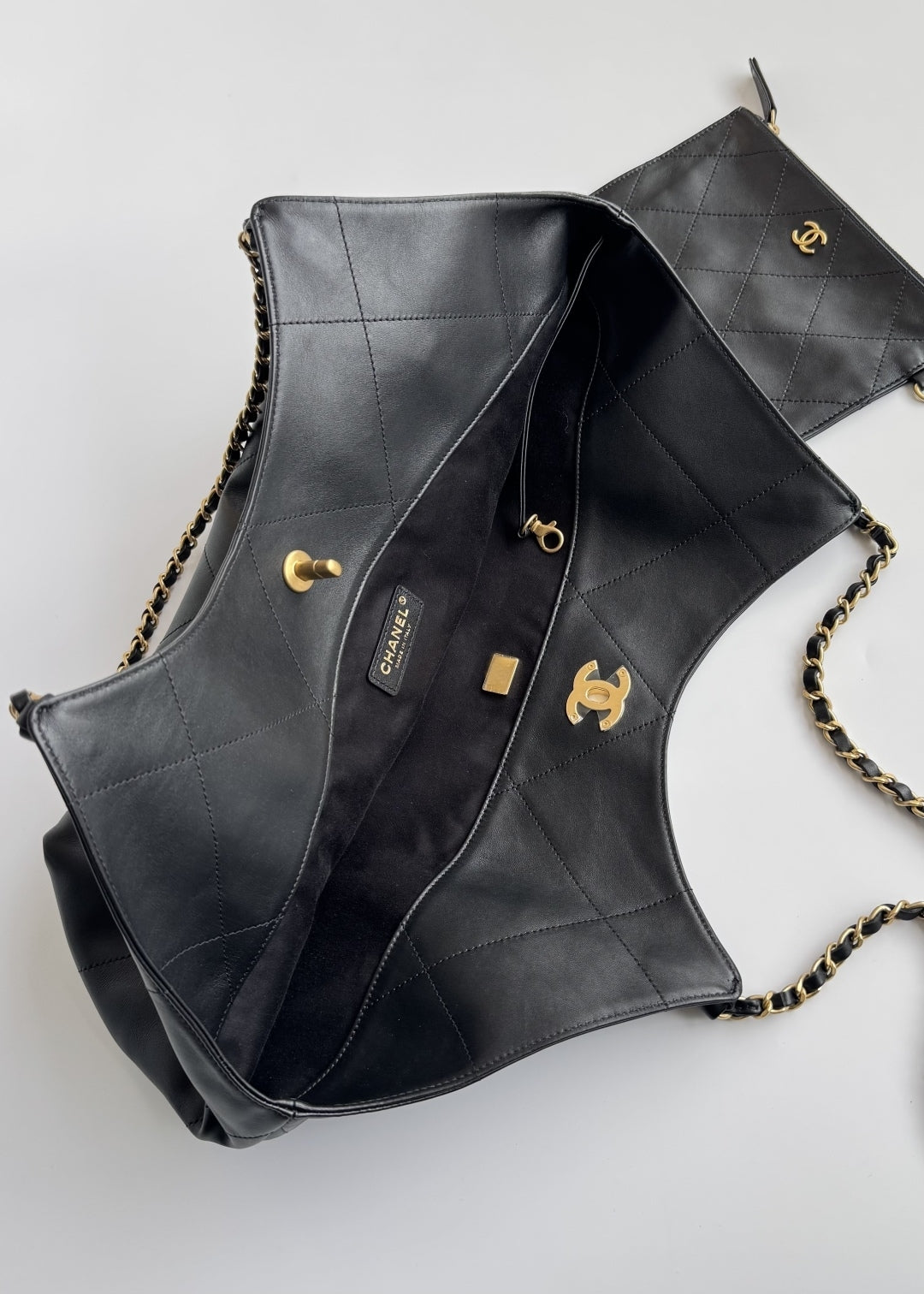 Black Leather Maxi Shopping Tote Bag - Level 5
