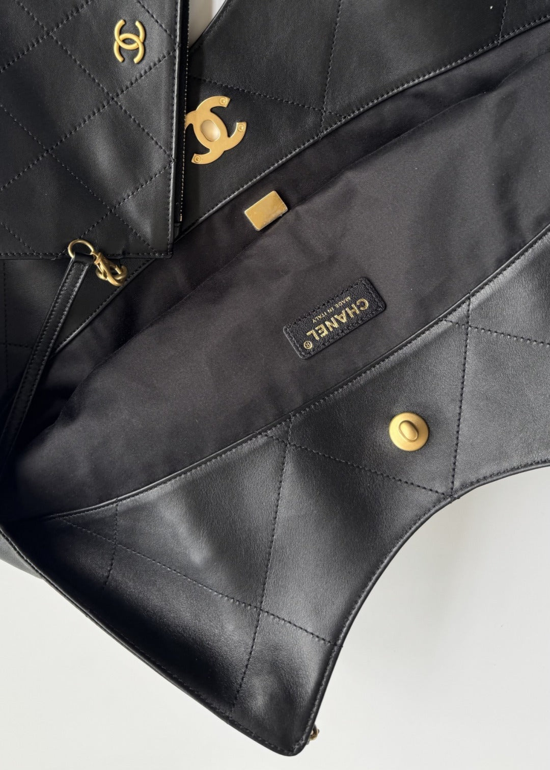 Black Leather Maxi Shopping Tote Bag - Level 5