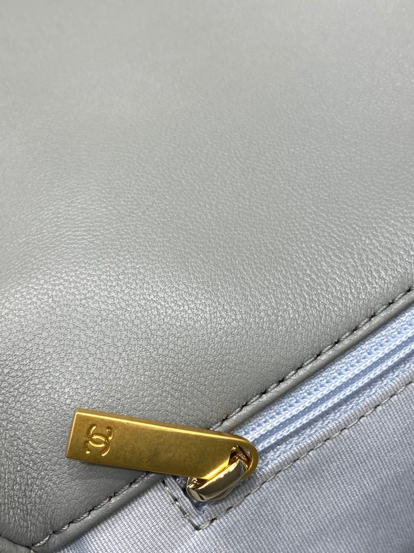 19 Bag Small Grey - Level 5