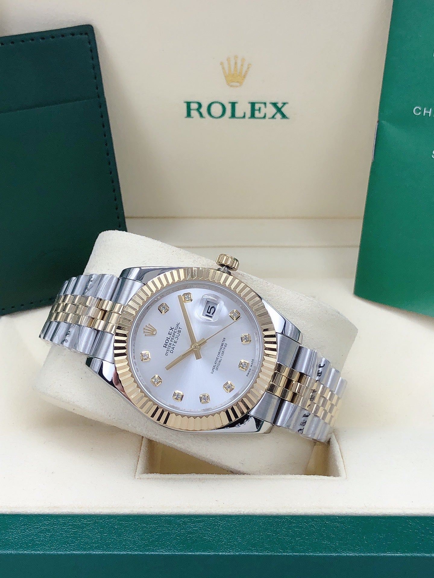 Jubilee Datejust Watch White Two-Tone 41mm RLX - Level 3