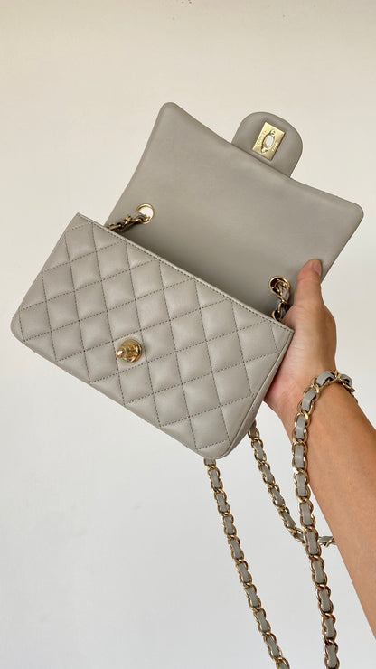 Mini Flap Bag Grey Lambskin CNL - Level 5