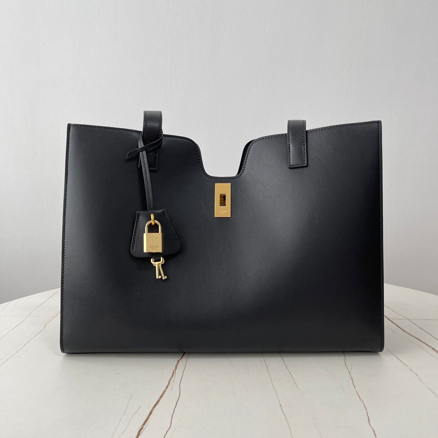 Black Leather Cabas 16 Tote Bag - Level 5