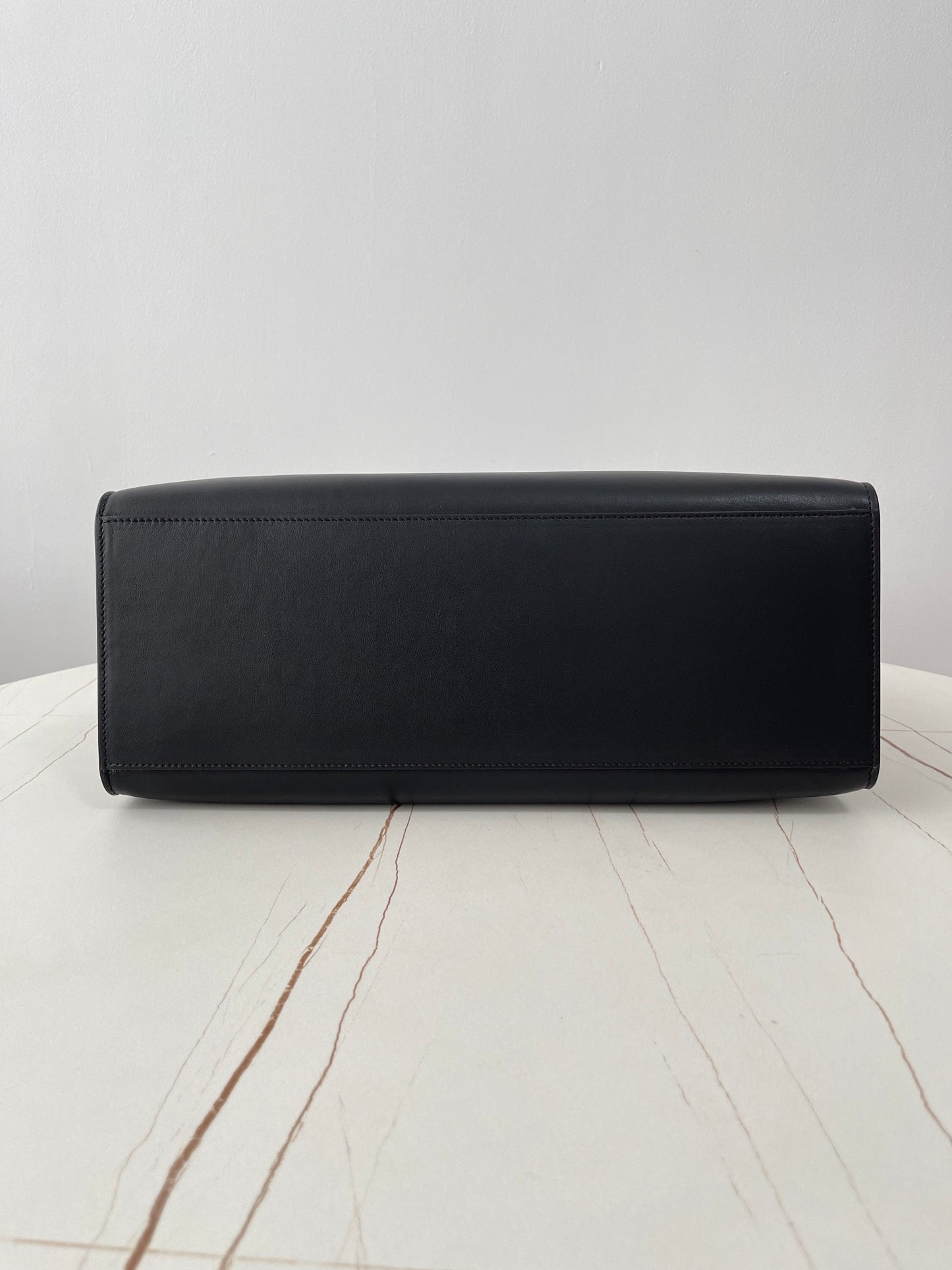 Black Leather Cabas 16 Tote Bag - Level 5