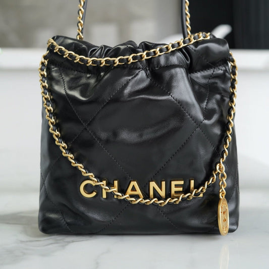 22 Mini Bag Black Lambskin Leather CNL - Level 5