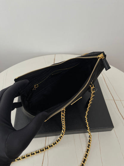 Nylon Re-Edition Chain Tote Bag - Level 5