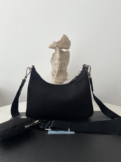Black Nylon Re-Edition Bag - Level 5