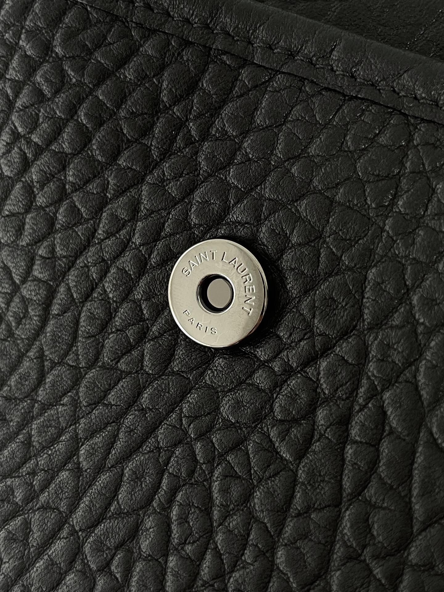 Black Leather Niki Shoulder Bag - Level 5